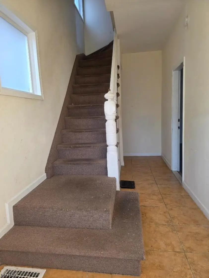 16 Offord St, Passaic, NJ 07055 - #2