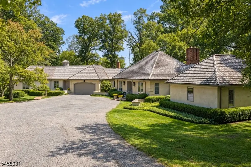 24-2 Douglass Ave, Bernardsville, NJ 07924 - #2