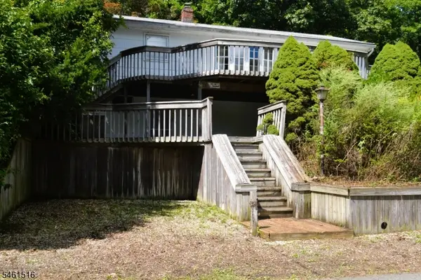 11 Woods Rd, Sandyston Twp., NJ 07826