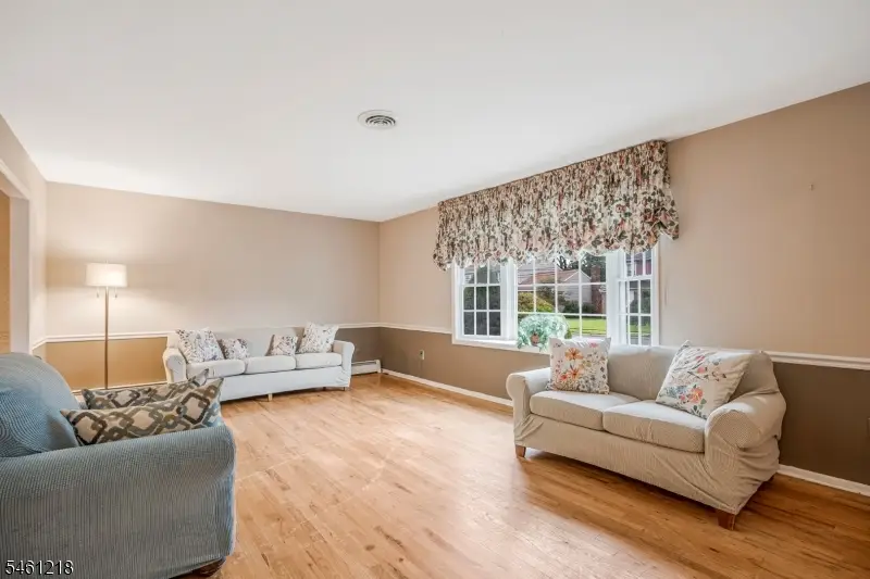11 Woodrow Wilson Dr, Edison, NJ 08820 - #3