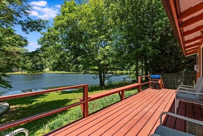 907 Plymouth Lake Dr, Stillwater, NJ 07860 - #2