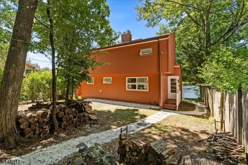 907 Plymouth Lake Dr, Stillwater, NJ 07860 - #3