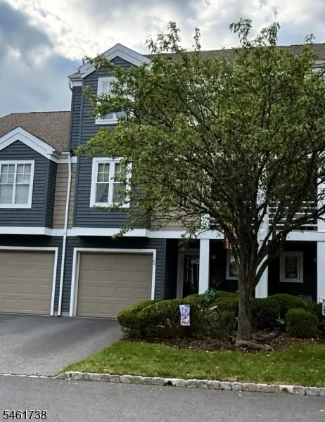 106 Bonney Ct, Bridgewater Twp., NJ 08807