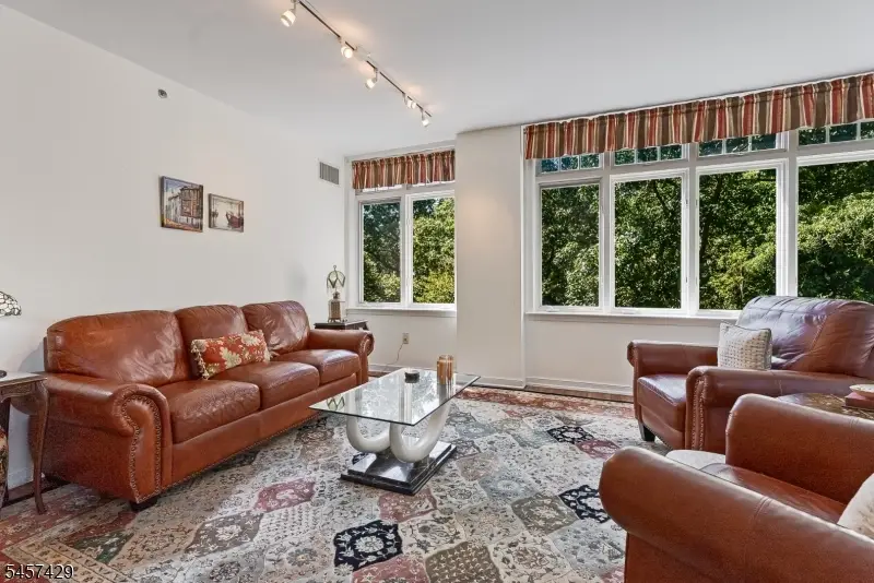 616 S Orange Ave, 4d #4D, Maplewood, NJ 07040 - #2