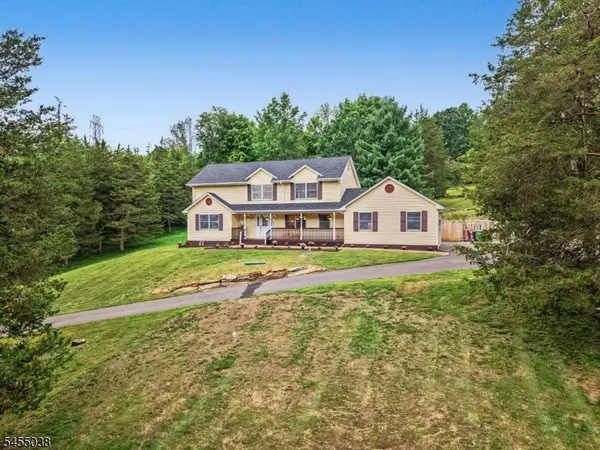 105 Nightingale Rd, Hope Twp., NJ 07825