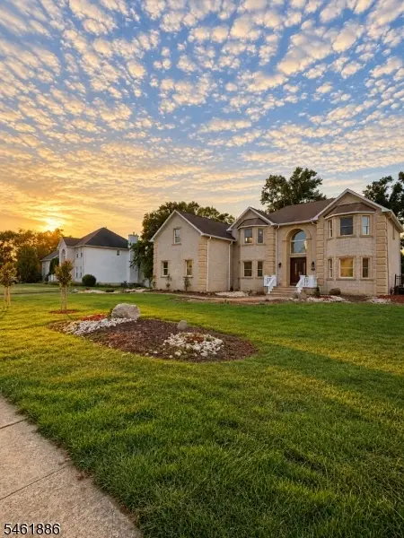 10 Yellowstone Dr, Old Bridge, NJ 08857 - #2