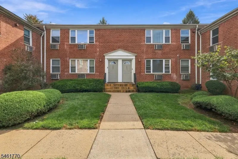 21 York Drive Apt 3b, Edison, NJ 08817 - #2