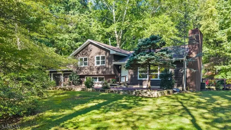 56 Sawmill Rd, Tewksbury, NJ 07830 - #2