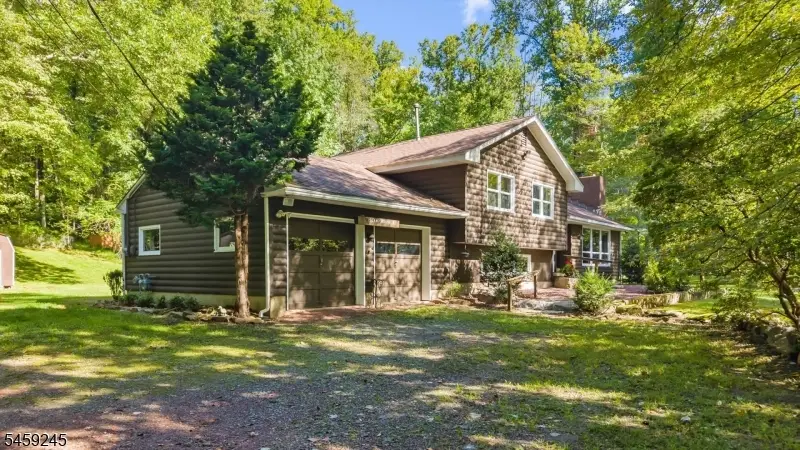 56 Sawmill Rd, Tewksbury, NJ 07830 - #3