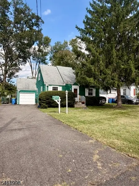 206 Delacy Dr, North Plainfield Boro, NJ 07060