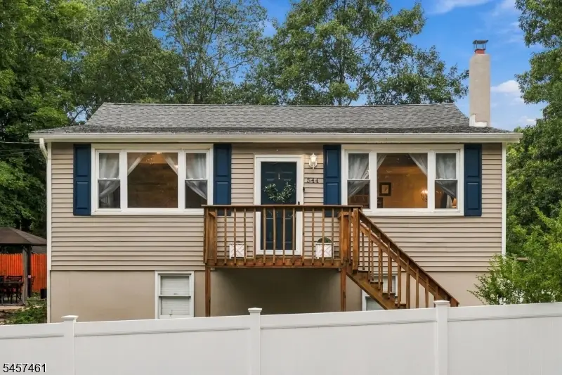 544 Brooklyn Mountain Rd, Hopatcong, NJ 07843 - #2