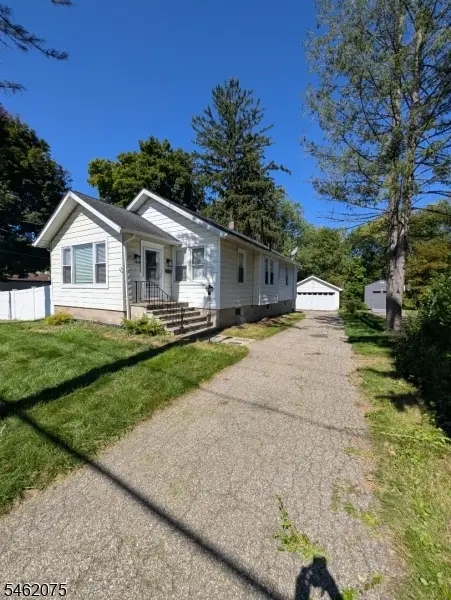 322 E Washington Ave, Washington, NJ 07882 - #3