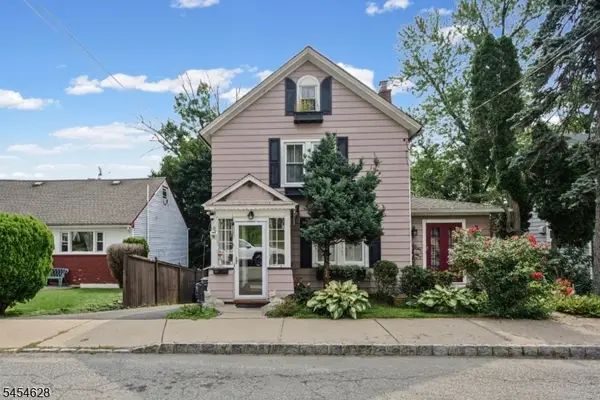 34 E Munson Ave, Dover Town, NJ 07801