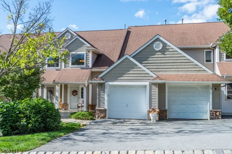 52 Bourne Circle, Hardyston, NJ 07419 - #3