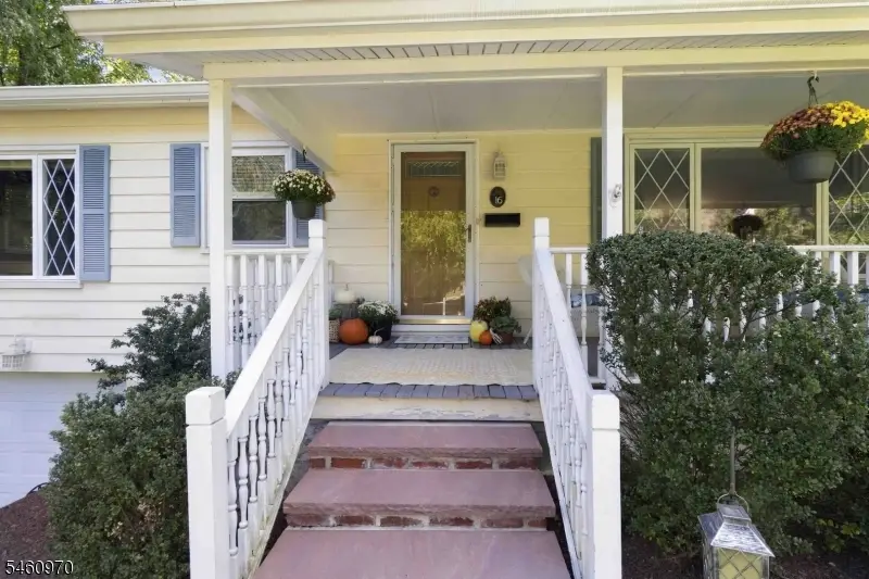 16 Prospect Pl, Morris, NJ 07960 - #3
