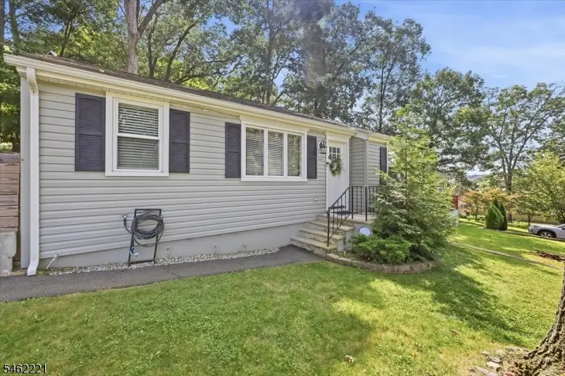 145 S New York Ave, Lake Hopatcong, NJ 07849 - #2
