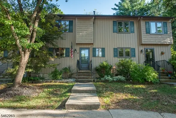22 Indian Spring Ln, High Bridge Boro, NJ 08829