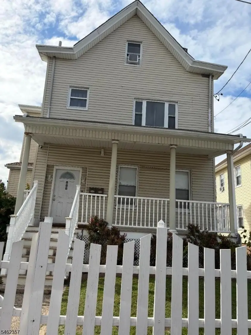 888 E 28th St, Paterson, NJ 07011 - #3