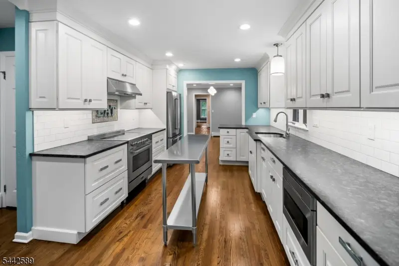 41 Washington Corner Rd, Bernardsville, NJ 07924 - #2