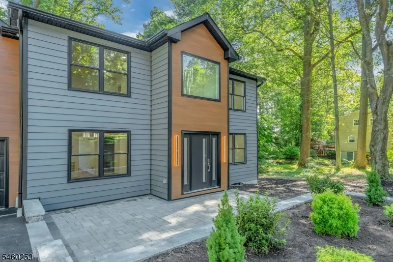 39 Woodcrest Rd, Parsippany Troy Hills, NJ 07005 - #3