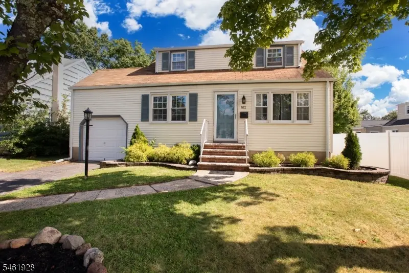 102 Gold St, Dunellen, NJ 08812 - #1