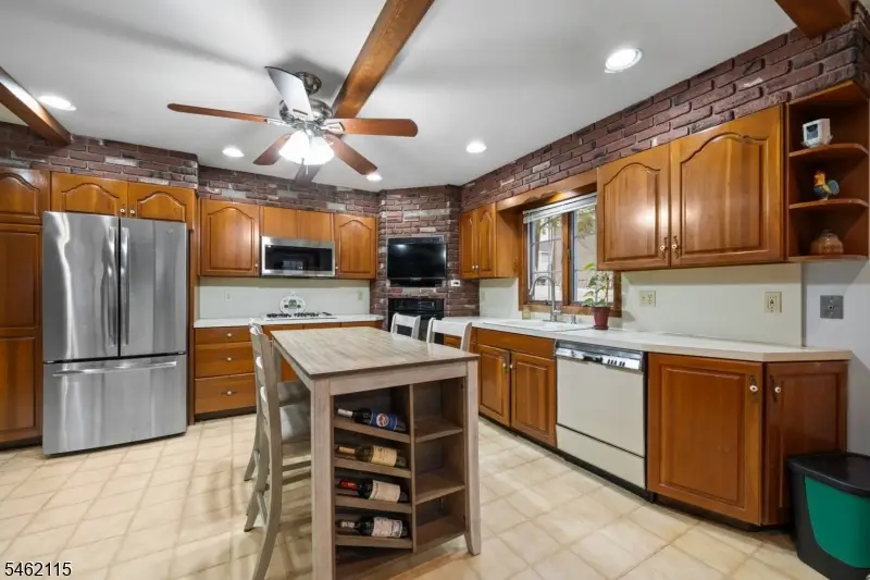 224 Luddington Ave, Clifton, NJ 07011 - #3