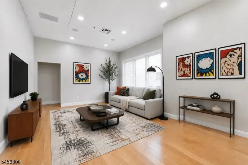 223 Bloomfield St #3E, Hoboken, NJ 07030 - #2