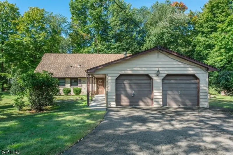 492 Blue Hill Ter, Franklin Lakes, NJ 07417 - #3