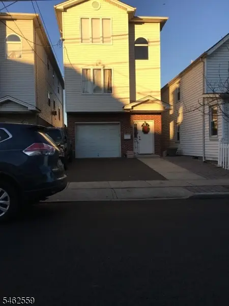 909 Bond St, Elizabeth, NJ 07201 - #1