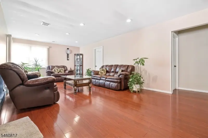 160 Bridge St, Roselle Park, NJ 07204 - #3