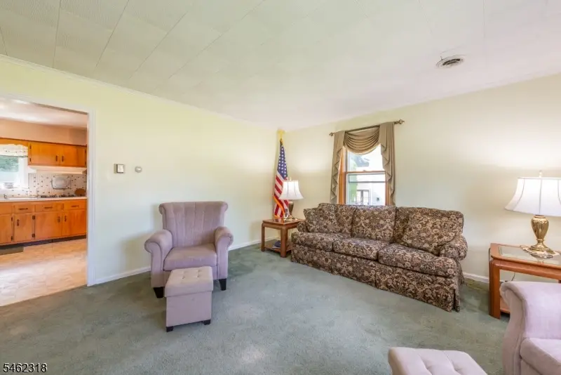 4 Sycamore Pl, Fairfield, NJ 07004 - #3