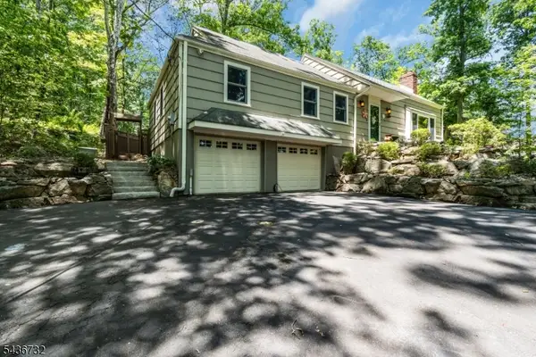 19 Mccann Mill Rd, Tewksbury Twp., NJ 07979