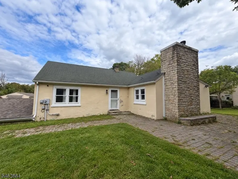 2 Melba Dr, Fredon, NJ 07860 - #1