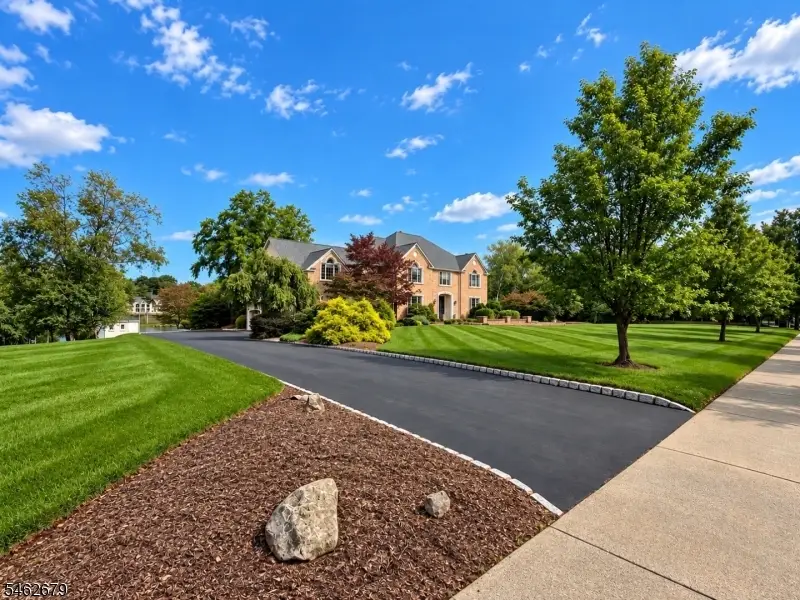 20 Kingsbrook Ct, Randolph, NJ 07945 - #2
