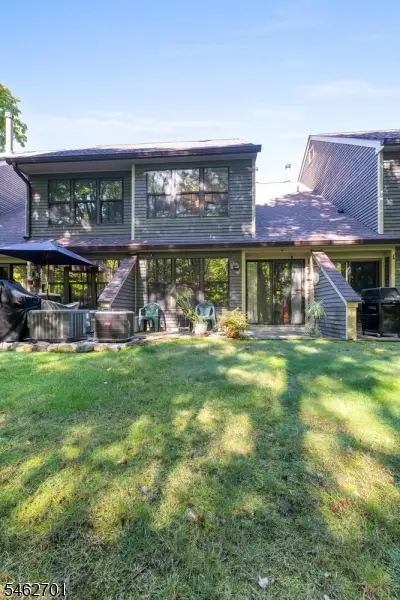 8E New Bedford Rd #E, West Milford, NJ 07480 - #3