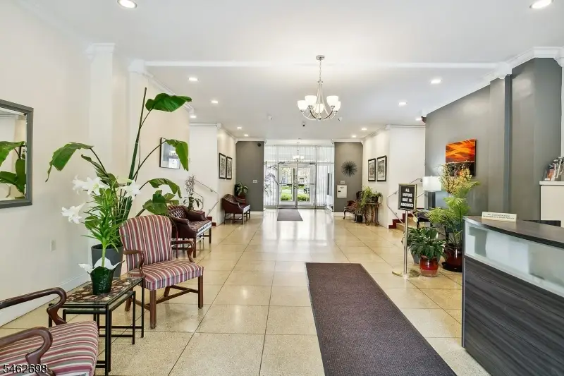 926 Bloomfield Ave #6C, Glen Ridge, NJ 07028 - #3
