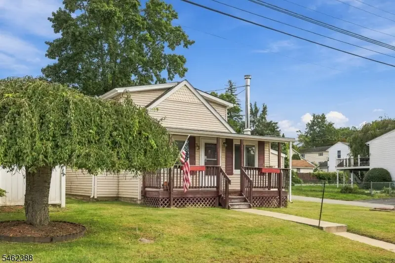 33 Schwarz Blvd, Lake Hopatcong, NJ 07849 - #3