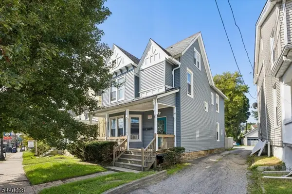 246 Spring St, Newton Town, NJ 07860