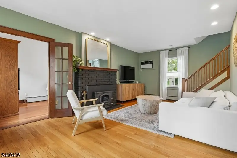 548 Hort St, Westfield, NJ 07090 - #2