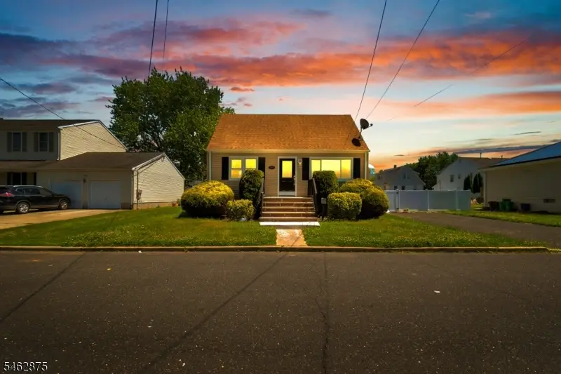 197 Delaware Ave, Cliffwood, NJ 07721 - #1