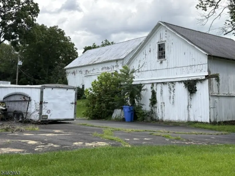 320 Old Allerton Rd, Clinton, NJ 08801 - #2