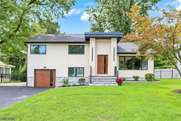 38-28 Brookside Ave, Fair Lawn Boro, NJ 07410
