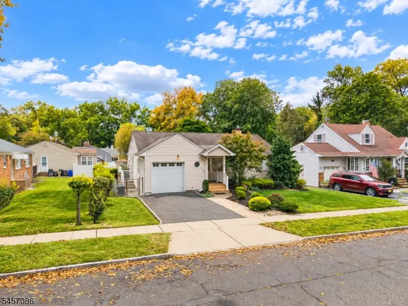 1090 Milton Blvd, Rahway, NJ 07065 - #3