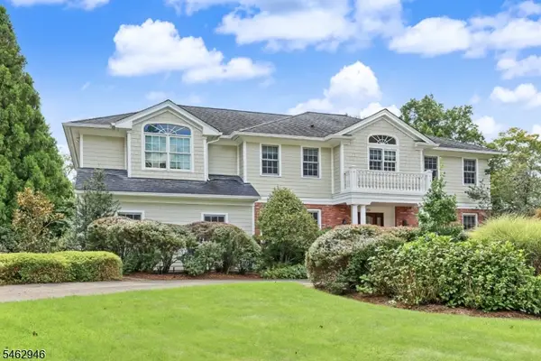 359 Lakeview Dr, Wyckoff Twp., NJ 07481