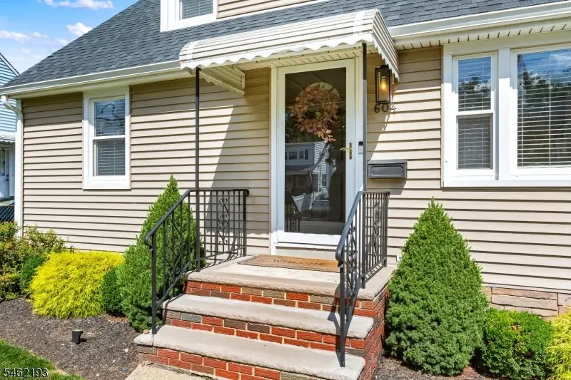 604 Spruce Ave, Garwood, NJ 07027 - #2
