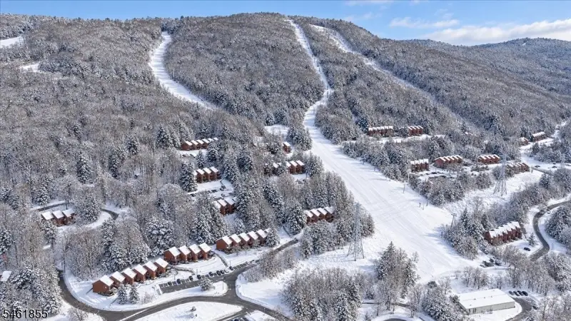 4 Davos Dr #11, Vernon Center, NJ 07462 - #1