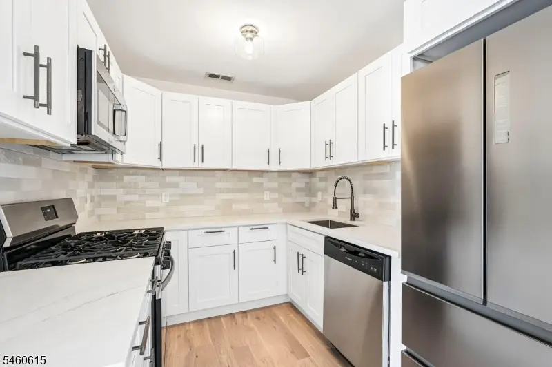 300 Schuyler Ave #16, Kearny, NJ 07032 - #3