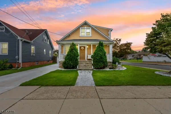18 W Grochowiak St, South River Boro, NJ 08882