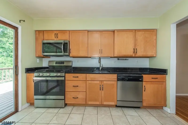 29 Downstream Dr, Flanders, NJ 07836 - #3