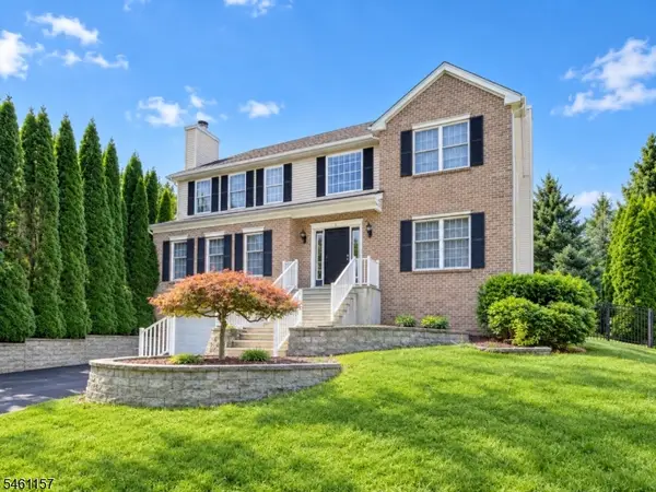 9 Bukiet Ct, Roxbury Twp., NJ 07852
